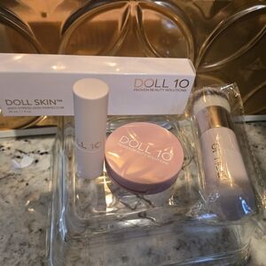 Doll 10 Makeup Set - Soft Pink and White